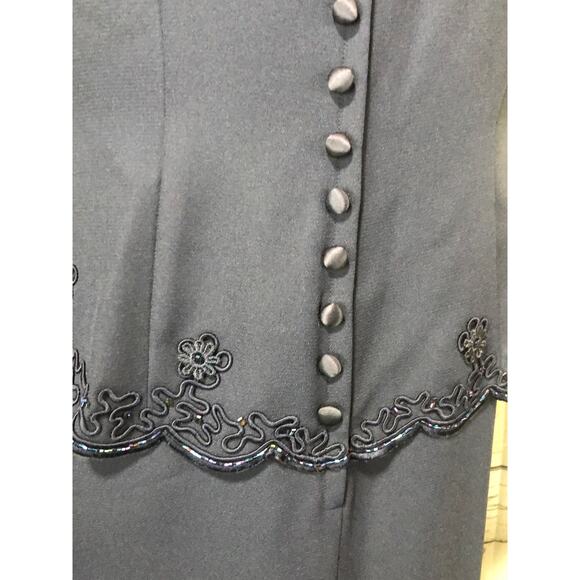R & M Richard’s formal navy dress looks like a 2 piece with beading size 8 - Picture 10 of 12